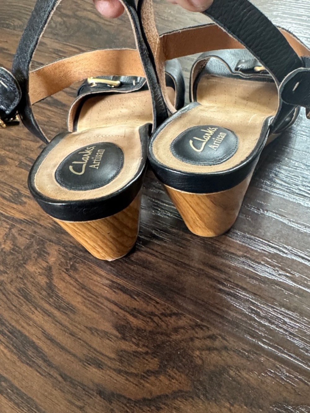Clarks Black Leather Cross-Strap Sandals with Gold Buckles - Picture 9 of 12